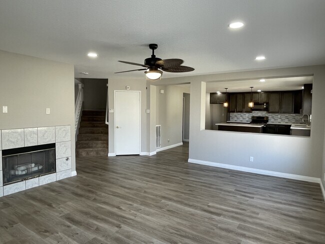 Foto del edificio - 38661 Annette Ave