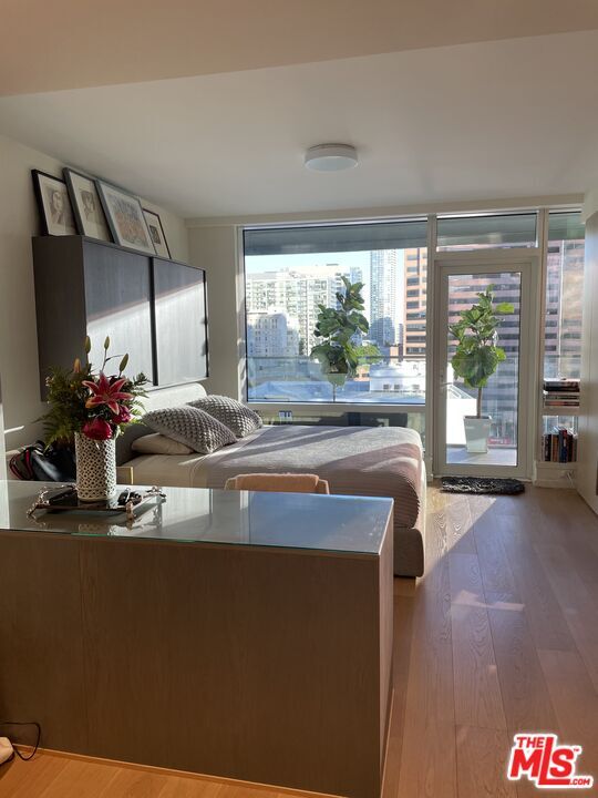 Foto del edificio - 877 Francisco St