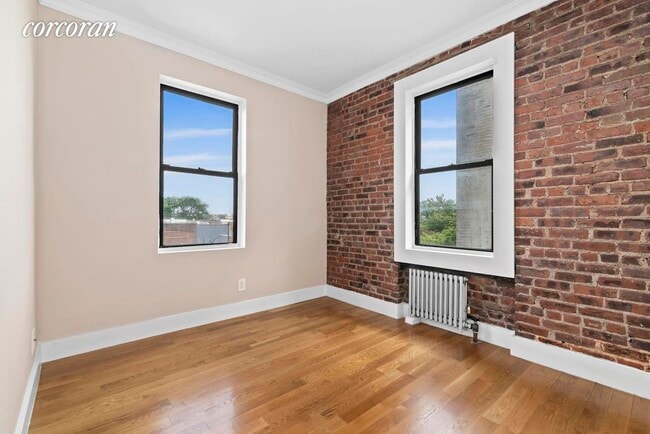 Building Photo - 21-28-28 35th St