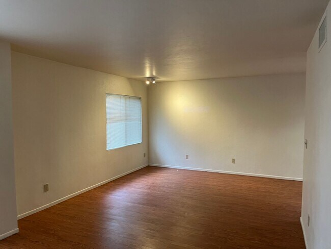 Foto del edificio - 6140 Antelope Villas Cir