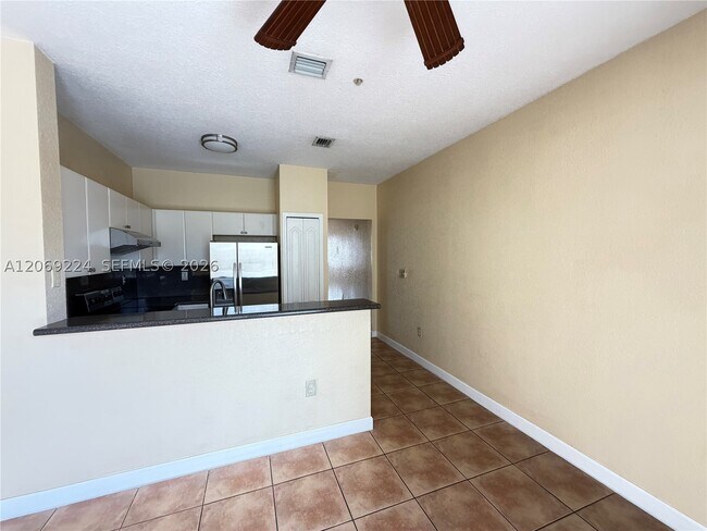 Foto del edificio - 7250 NW 177th St