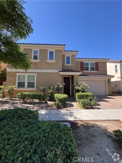 Building Photo - 3022 E Via Corvina