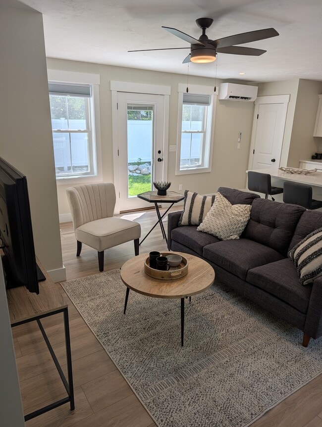 Photo - 480 Wareham St (Middleborough, MA) Townhome