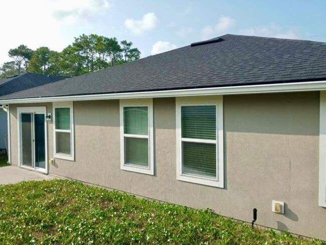 Photo - Excellent 3 Bedroom 2 Bath House for Rent. Best Part of Town near Everything!