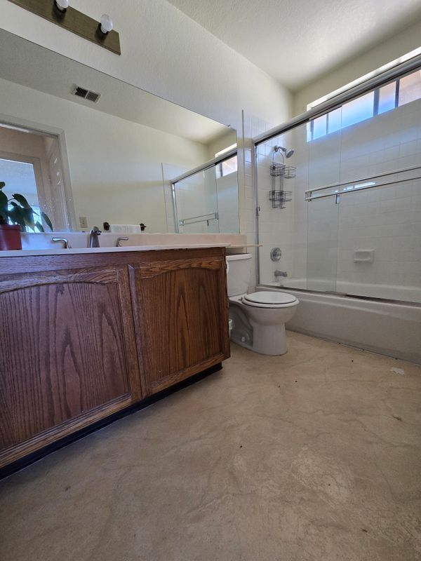 Foto del edificio - 5001 Fern Pl