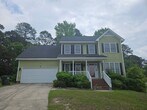 Foto principal - 4 Bedroom, 2.5 Bath Home Located in the Es...