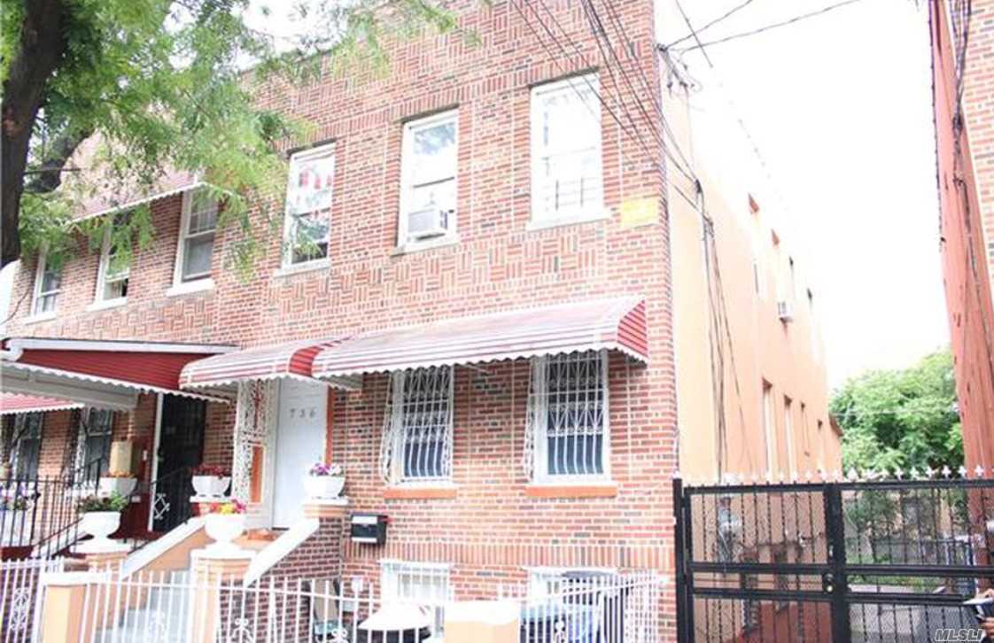 Primary Photo - 736 Taylor Ave
