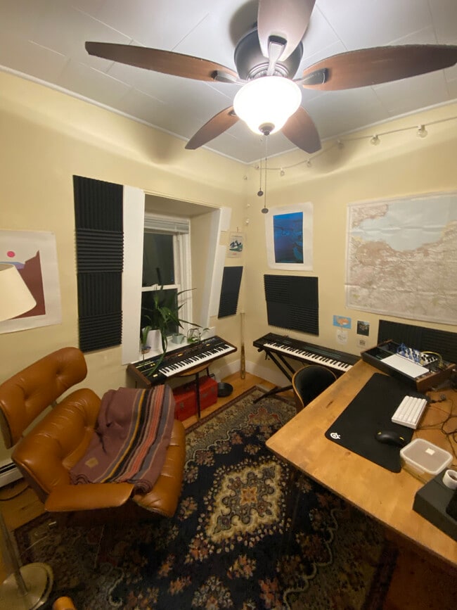 Building Photo - 12 Claremon St