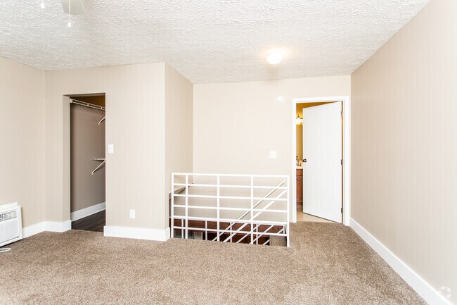 2HAB, 1BA - 910 ft² - Britton - Hilliard Square