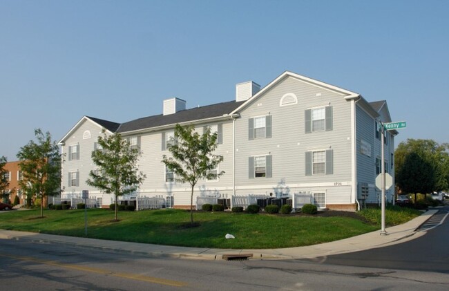 Interior Photo - Metro Management - Somerset Square Apartments