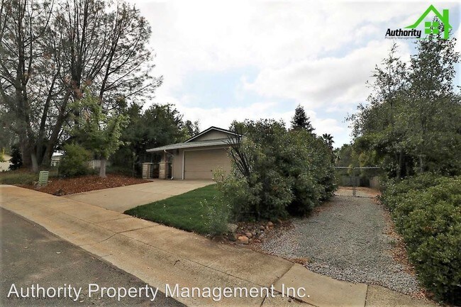 Foto del edificio - 3 br, 2 bath House - 2025 South Ridge Rd.