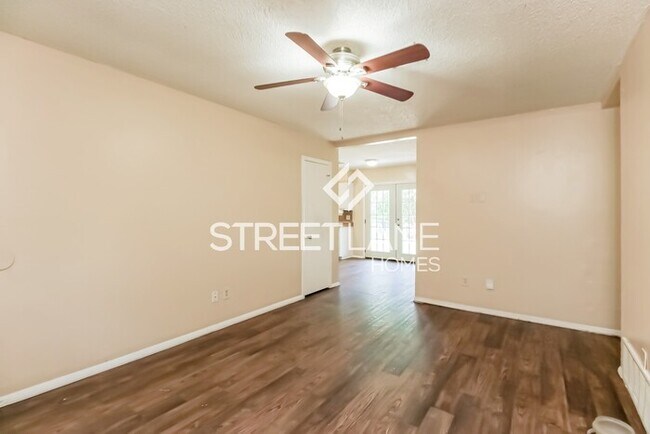 Building Photo - Charming 3 Bedroom in Moore!