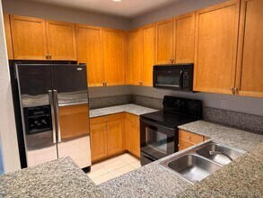 Building Photo - 4673 SW 75th Way
