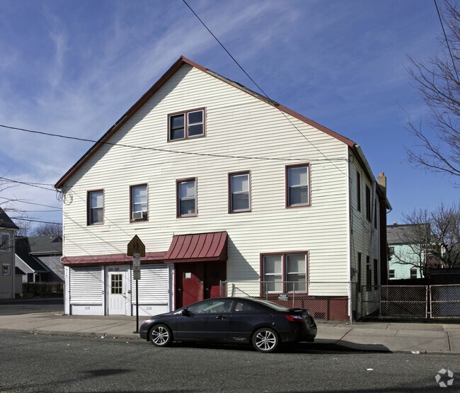 143145 Remsen Ave New Brunswick, NJ 08901 Rentals New Brunswick, NJ