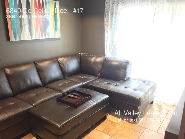 Building Photo - 6840 De Celis Pl