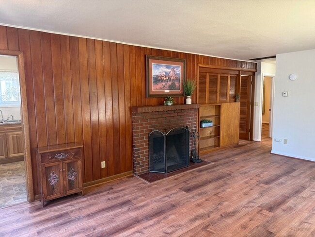Building Photo - 1280 L St