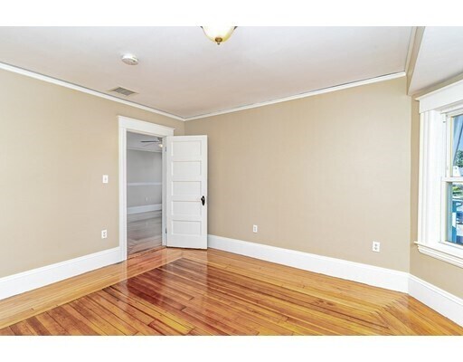 Building Photo - 65 Cranch St