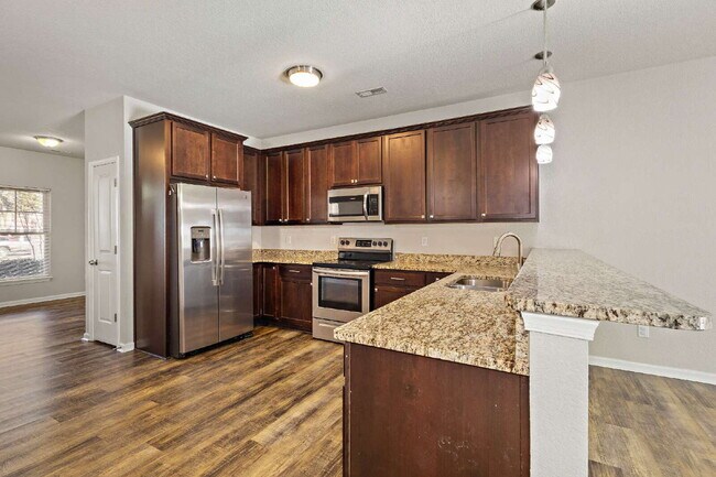 Foto del edificio - Fantastic like new townhouse in Suffolk