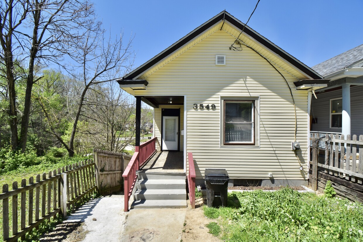 Foto principal - 3549 Lossing St