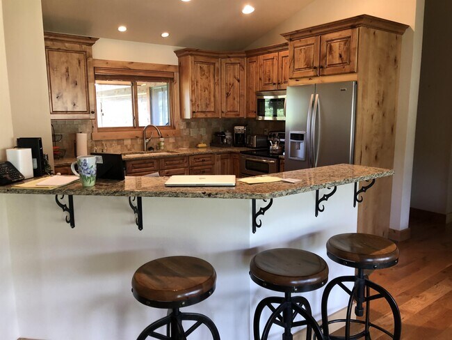 Foto del edificio - 3355 E Horse Creek Rd