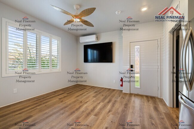 Building Photo - Partially furnished Studio, 1 Bath with street parking.