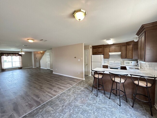 Foto del edificio - 211 Greenbriar Dr