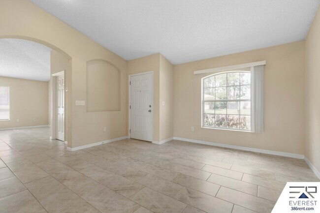 Building Photo - 57 Pin Oak Dr