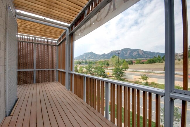 Building Photo - Gaslamp