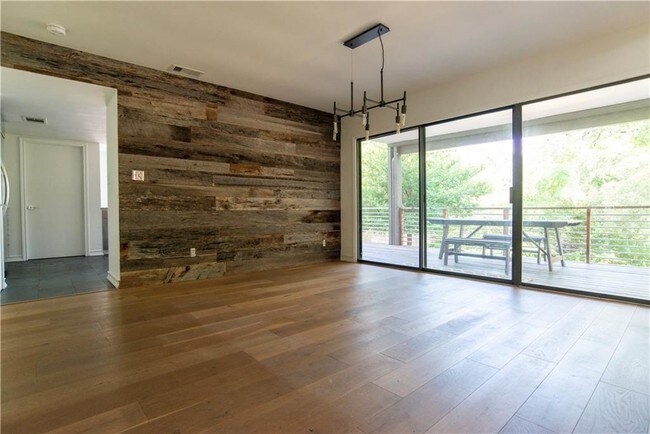 Building Photo - 1504 Wilson Heights Dr