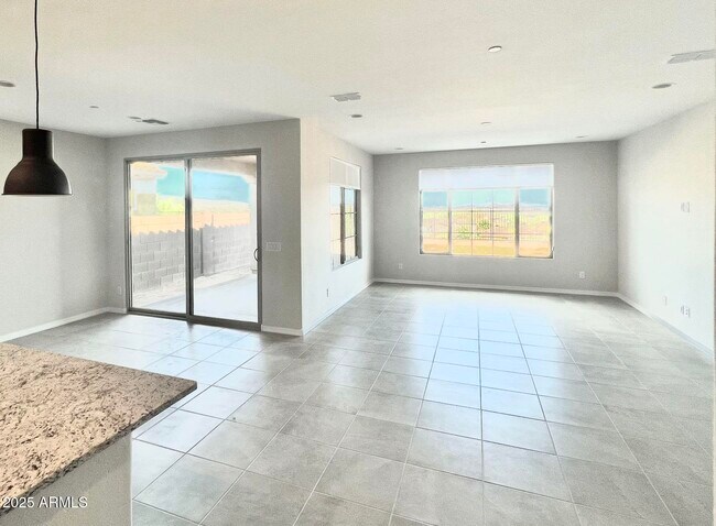 Foto del edificio - 13445 W Copper Leaf Ln