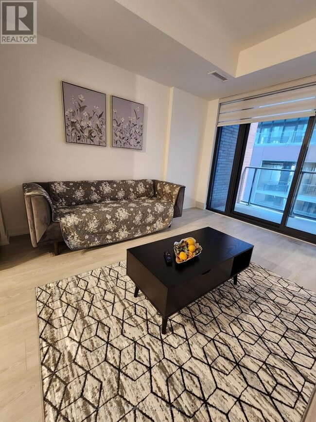 Building Photo - 35 Parliament St