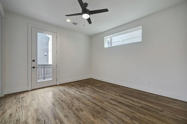 Building Photo - For Lease | 3 Bed, 3.5 Bath | 2,139 Sq Ft | Timber Heights Village |