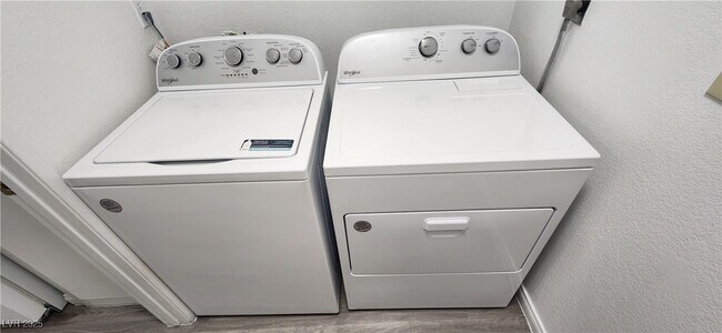 Building Photo - 2200 S Fort Apache Rd