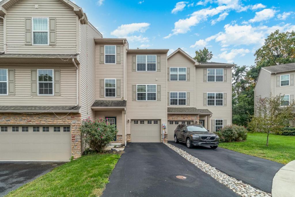 39 Crooked Dr, Enola, PA 17025 House Rental in Enola, PA