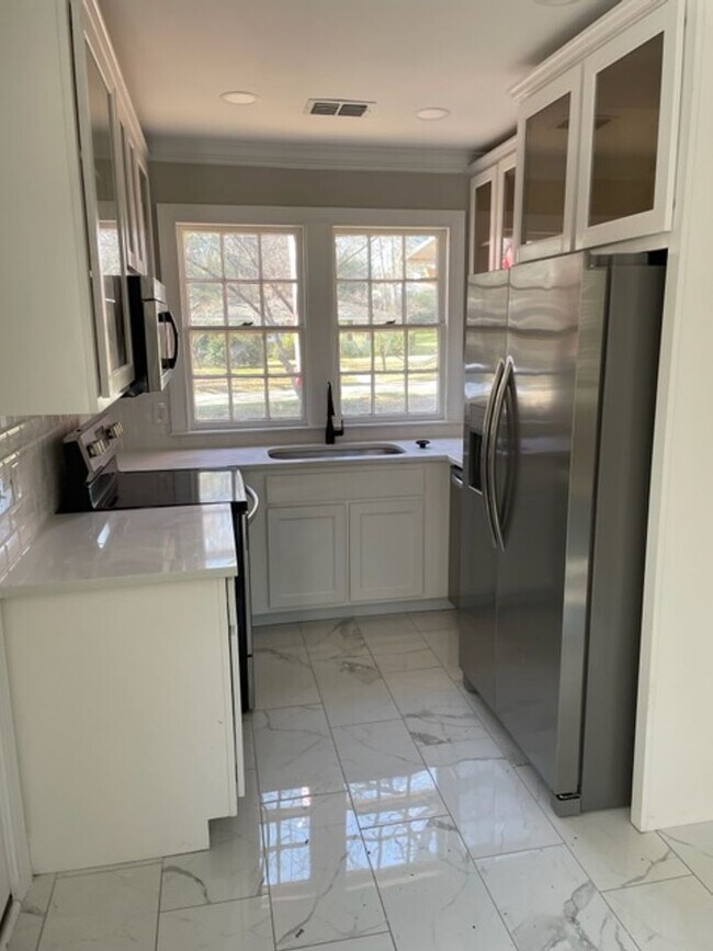 Foto del edificio - Charming 2BR Home Near Downtown Auburn & Auburn University