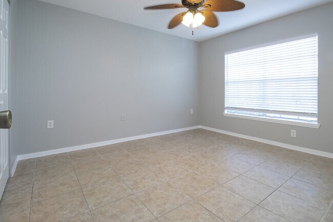 Foto del edificio - Lakewood Ranch Condo