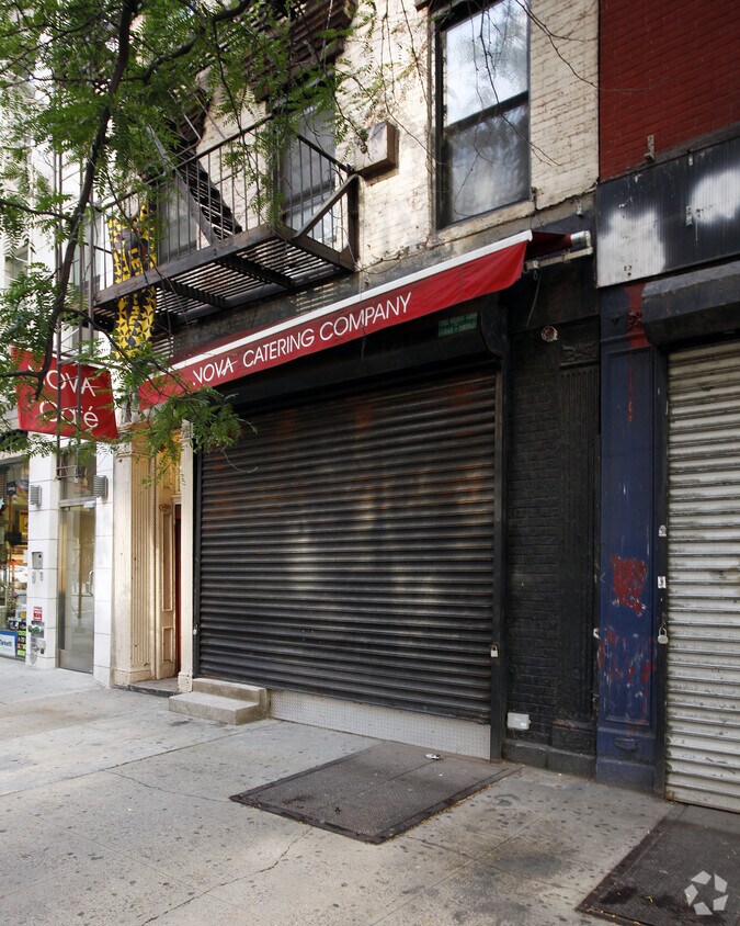Foto del edificio - 820 Tenth Ave