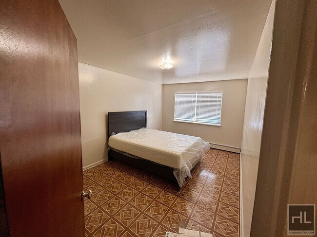 Building Photo - METCALF AVENUE, BRONX