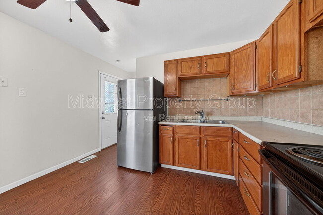 Building Photo - 12405 Pizarro Dr