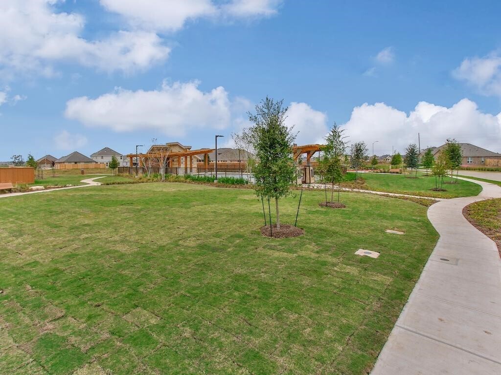 Foto del edificio - 1711 Clifton Hills Ln