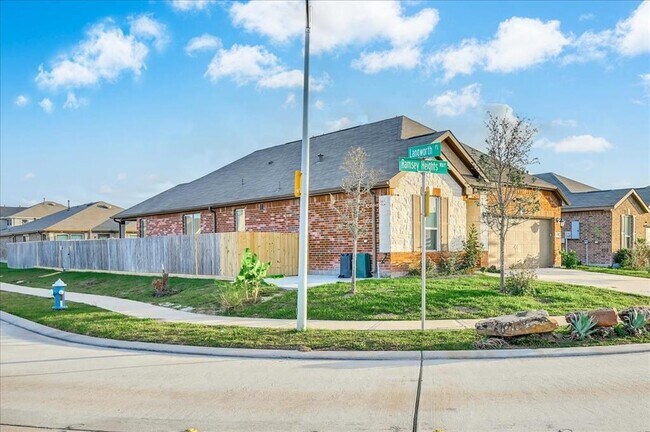 Building Photo - 25507 Ramsey Heights Way