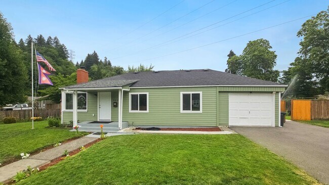 Building Photo - Rambler with Adult Family Home Certification – 3 Bed, 1 Bath + Additional Living Spaces
