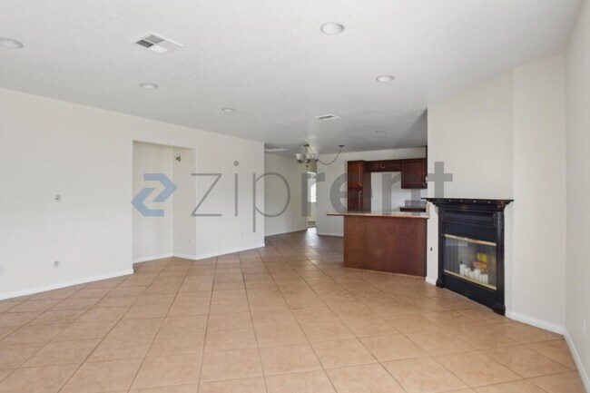 Foto del edificio - 1365 Valley View Ave