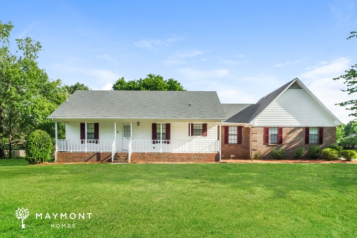 Primary Photo - 143 Hazelwood Dr