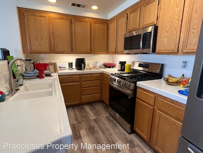 Building Photo - 2 br, 2 bath House - 2540 Garnet Peak Road