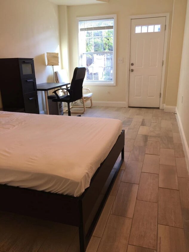 Foto principal - 1447 Parkwood Pl NW