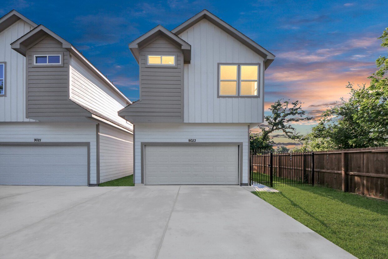 Foto principal - 9023 Spaulding St