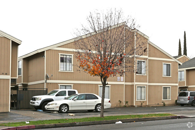 301 S B St, Madera, CA 93638 - Apartments In Madera, CA | Apartments.com