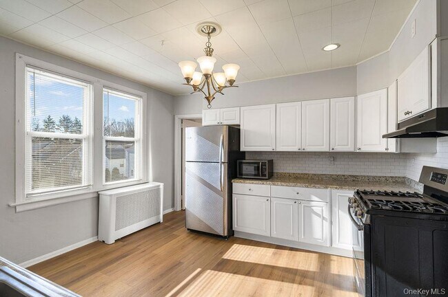 Building Photo - 135 Webster Ave