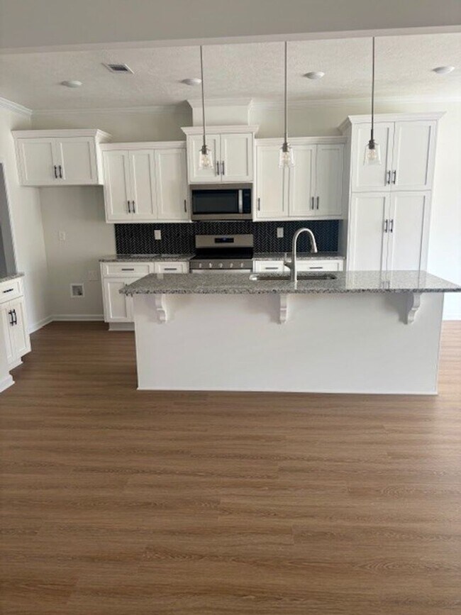 Foto del edificio - 4 BEDROOM RANCH HOME IN GROVETOWN!